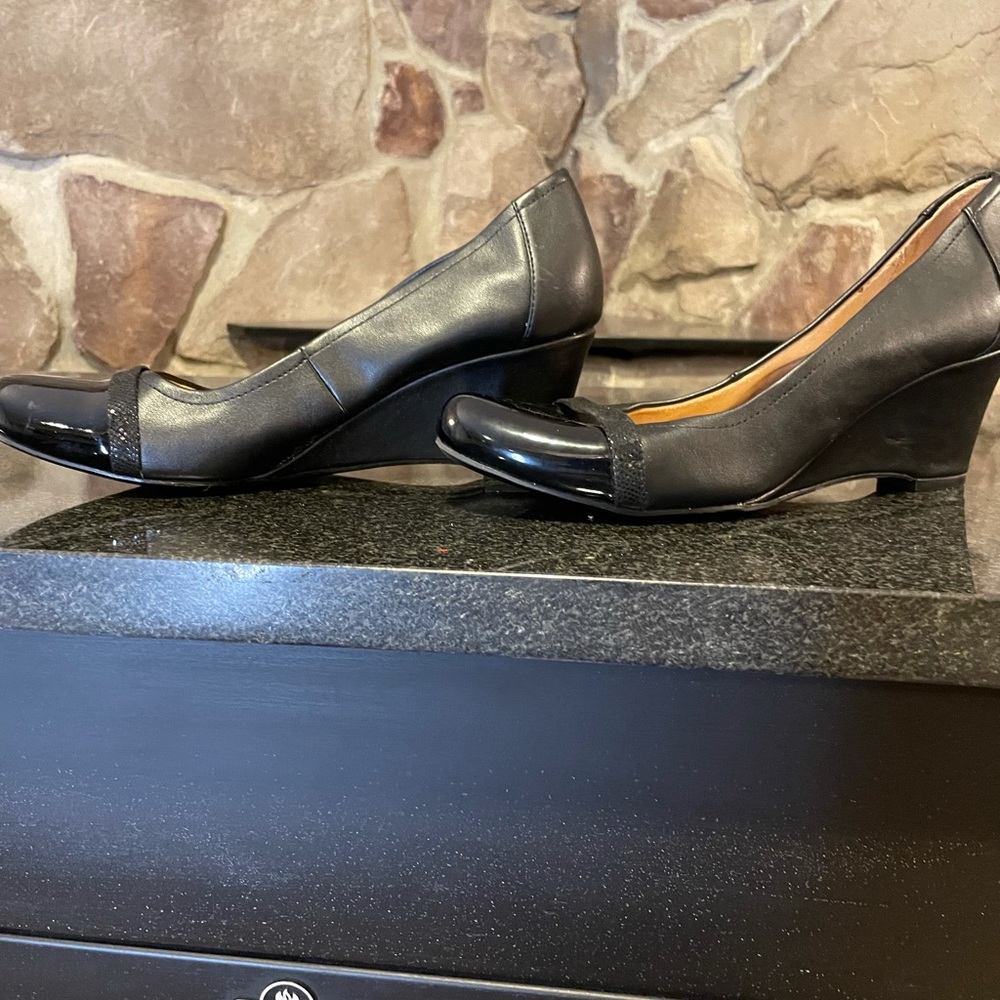 Bumper Leather Tie Up Bootie Size 9 - image 2